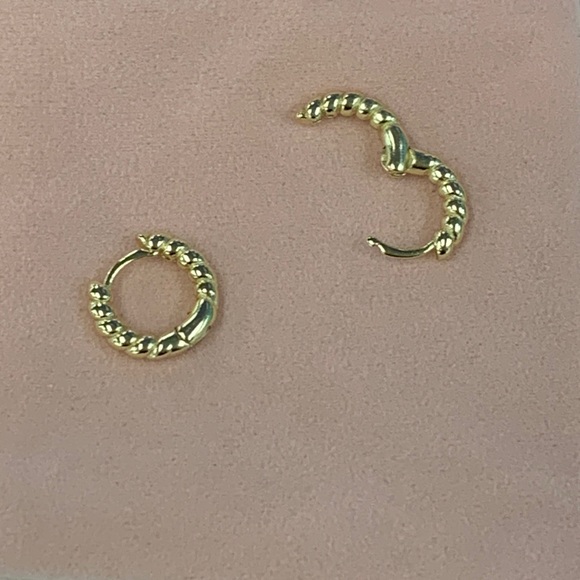 Delicate Collection Twisted gold Plated Huggie Hoop Earrings hoops - Picture 2 of 2